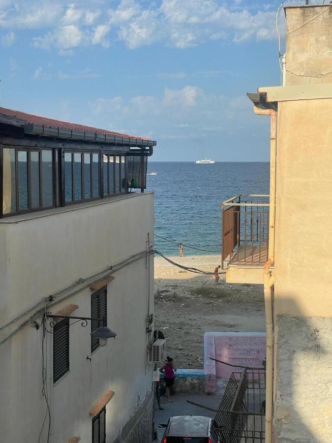 مبيت وإفطار باليرمو Fronte Mare Arenella المظهر الخارجي الصورة