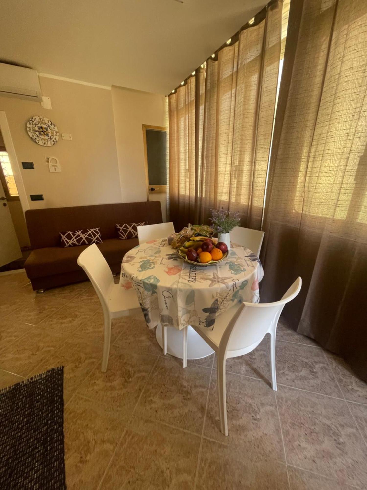 مبيت وإفطار باليرمو Fronte Mare Arenella المظهر الخارجي الصورة